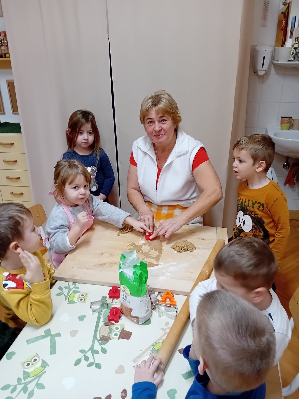 Mézeskalács sütés a Méhecske csoportban 2023. 12. 12.