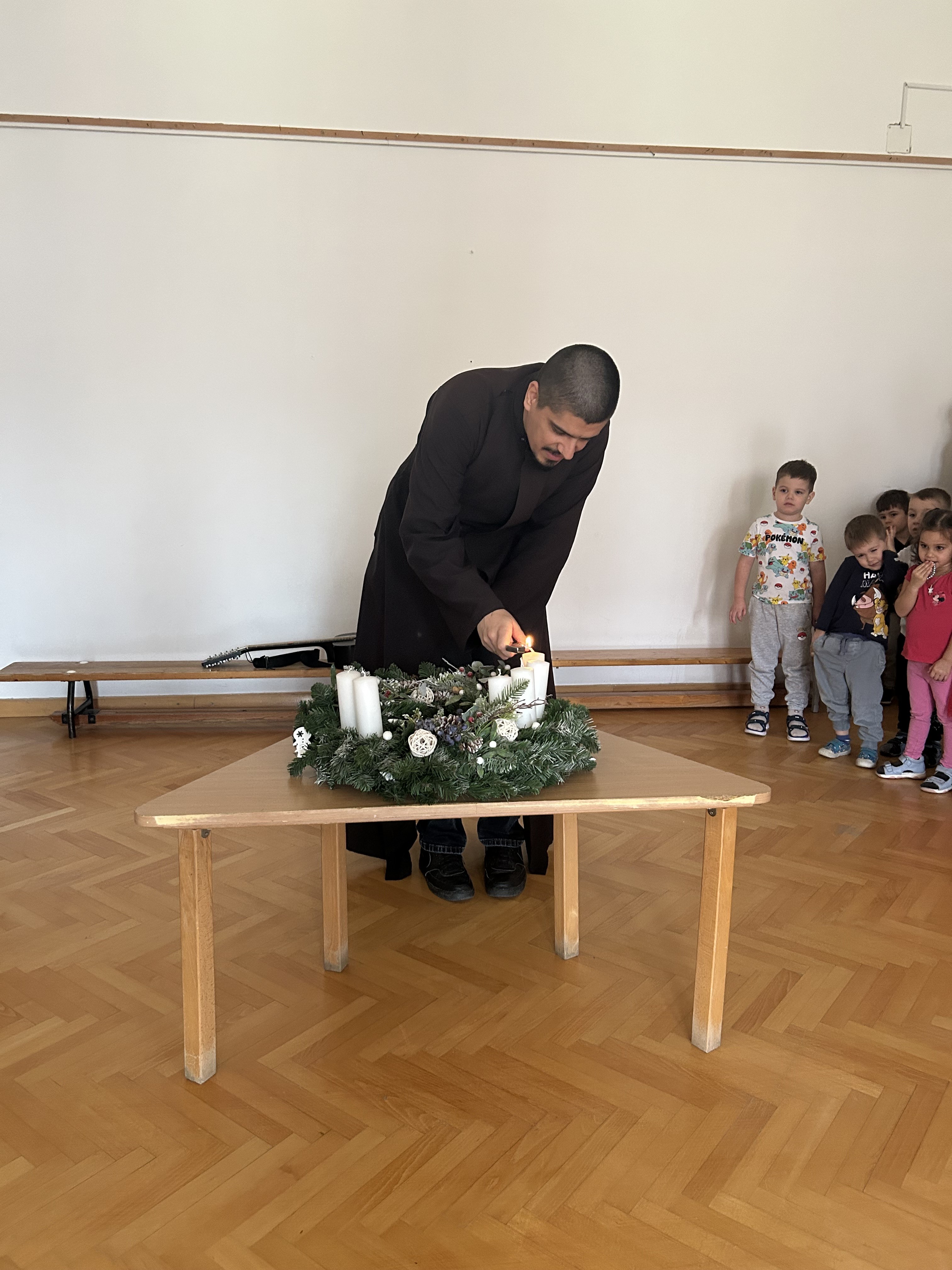 Első gyertyagyújtás 2025. 11. 17.